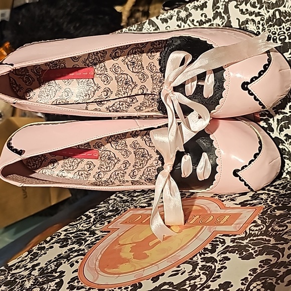 Bordello Teeze 11 - Picture 5 of 7